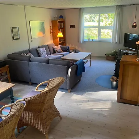Casa vacanze Beautiful In With 3 Bedrooms And Wifi *