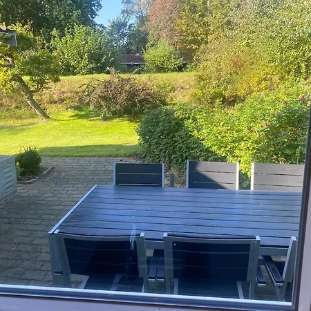 Beautiful In With 3 Bedrooms And Wifi